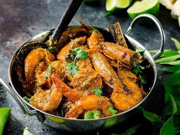 5. Köri Karides ve Nektarinli Salata