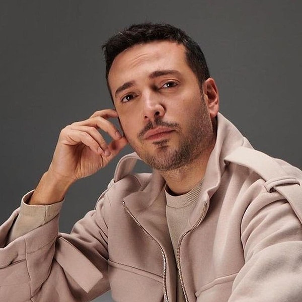 Oğuzhan Koç filmde Ali adlı şarkıcıyı canlandıracak.