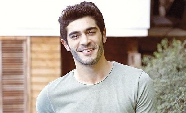 2. Burak Deniz kaç yaşındadır?