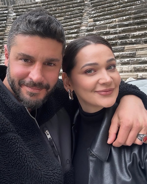 Türkmedya Dijital Magazin Müdürü Yasemin İlan'ın özel haberine göre, Berk Oktay ve Yıldız Çağrı Atiksoy'un gerilme nedeni setteki yakınlaşma!