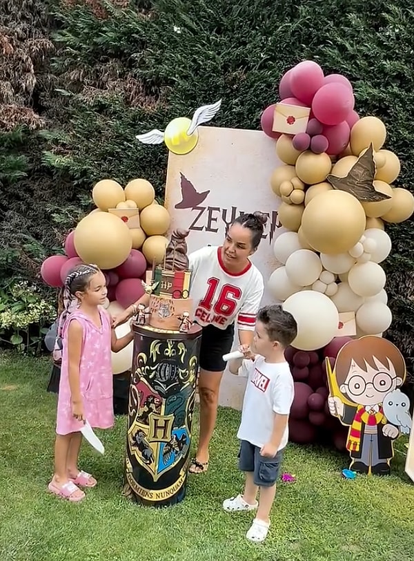 Bengü, kızı için sade ama anlamlı bir kutlama yaparken, Selimoğlu'nun hiçbir paylaşımda bulunmaması ve organizasyona katılmaması dikkatlerden kaçmadı.