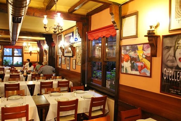 10. Asmalı Cavit – The Pinnacle of Istanbul's Meyhane Culture