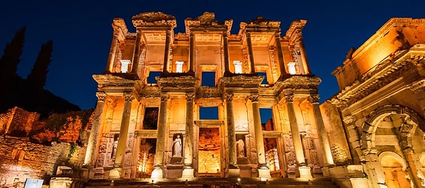 5. Hangisi Efes Antik Kenti'nde ziyaret edilebilecek eserlerden değildir?