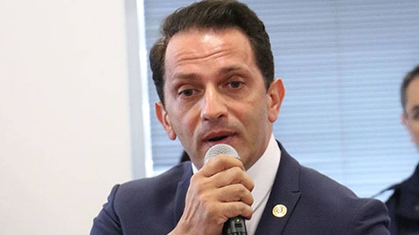 Özgür Özel, sosyal medyada da çok konuşulan basın toplantısında eski AKP MKYK üyesi avukat Mücahit Birinci için önemli iddialarda bulunmuş ve savcılık iddialar üzerine soruşturma açmıştı.