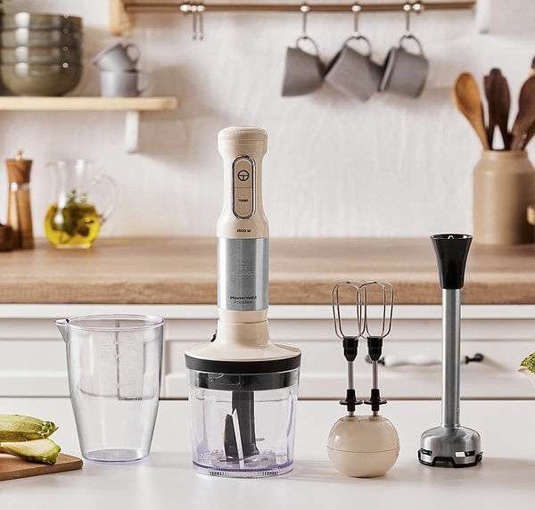 Bugün Amazon’da indirime giren Karaca Mastermaid Prosteel 1500W Blender Seti, mutfakta hem hız hem de çok yönlülük isteyenler için biçilmiş kaftan.