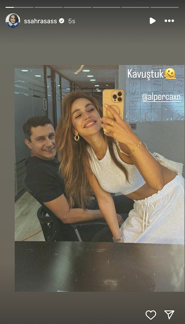 Uzak Şehir'in Nare'si Sahra Şaş, Instagram hesabından partneri Alper Çankaya ile paylaşım yaptı.