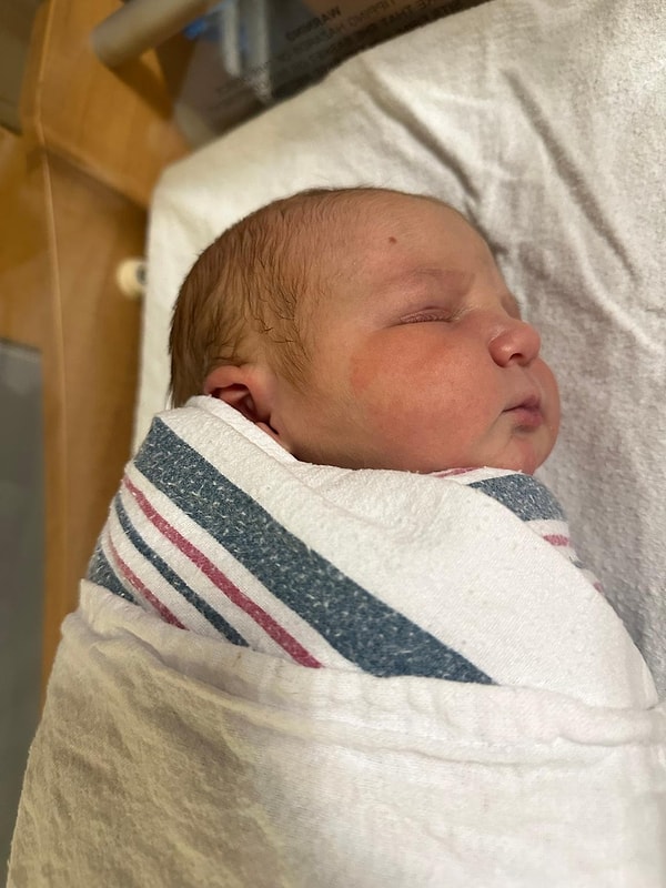 Aile, 21 Mayıs gecesi Toronto’daki otele yerleşip uyuduktan birkaç saat sonra Helen karın ağrısıyla uyandı.