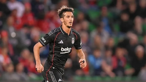 Tayfur Bingöl ve Beşiktaş'ın yolları resmi olarak ayrıldı. Tayfur, Kocaelispor'a imza attı.
