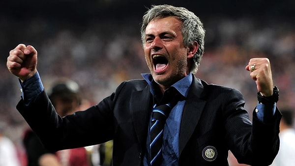 Jose Mourinho, Inter teknik direktörüydü.