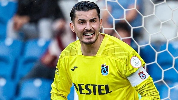 Trabzonspor'un milli kalecisi Uğurcan Çakır, Türk futbol tarihinde bonservis rekoru kırarak (27.5 milyon euro + KDV) Galatasaray'a transfer oldu.