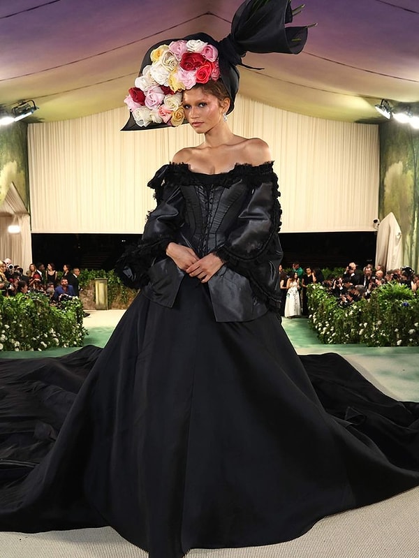 Givenchy, 2024