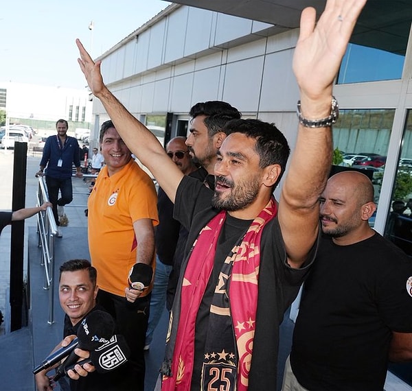 Galatasaray, Osimhan, Sane, Singo ve Uğurcan’ın ardından İlkay Gündoğan’ı da kadrosuna kattı.