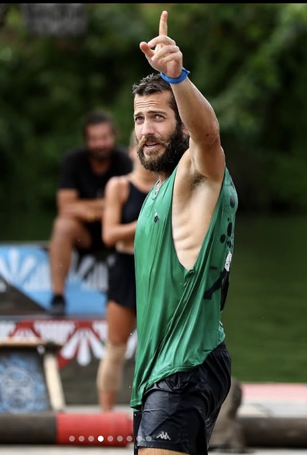 Survivor'da iki şampiyonluğu bulunan Ogeday Girişken, sportif kişiliği ve oyunculuğuyla da adından söz ettirmeye devam ediyor.