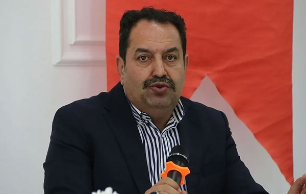 Antalya İl Emniyet Müdürü İlker Arslan, Antalya Büyükşehir Belediyesi Başkanı Muhittin Böcek’in tutuklandığı soruşturmada adı geçtiği için görevden alınmıştı.