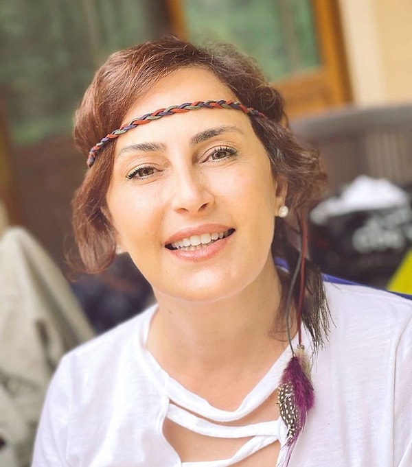 Dizide bir kadının zorlu hayatı üzerine kurulu bir hikaye izleyeceğiz.