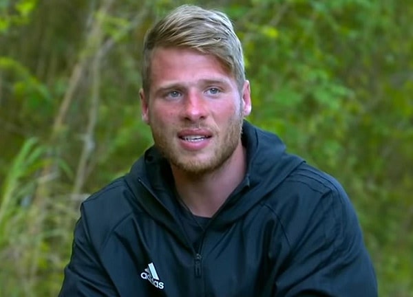 Ünlülerin kızların yaşadıklarına destek gösterdiği şu günlerde, bir yorum da Survivor yarışmasından tanıdığımız Yunus Emre'den geldi.