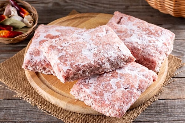 8. Dolaptan tavuğu çıkarmayı unutanlara Airfryer bir hızır gibi yetişiyor!
