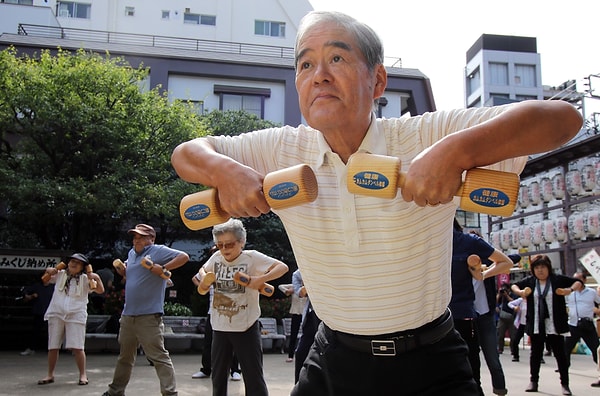 Japonya’nın güçlü sağlık sistemi uzun yaşamın bir diğer temel nedeni.