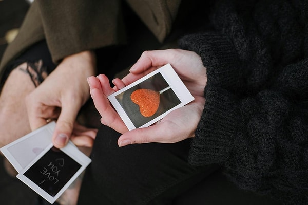 Paylaşımlar bazen bağlılık göstergesi gibi algılanabiliyor.