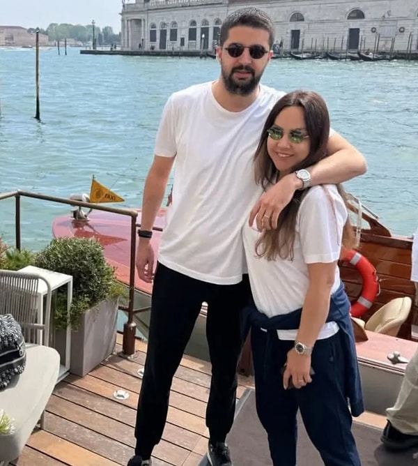 Ebru Gündeş 2024’ün başlarında iş insanı Murat Özdemir ile evlenmişti.