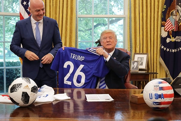 FIFA ve UEFA sessiz kalmayı sürdürüyor.
