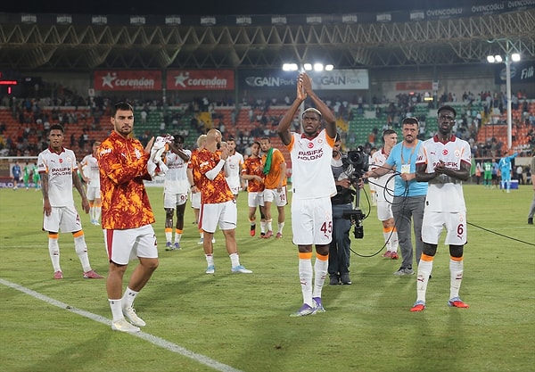 Galatasaray, Alanya'dan 7'de 7 ile dönüyor.