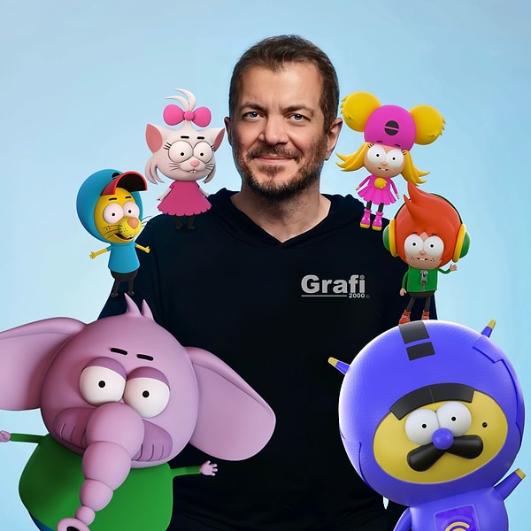 Bahsettiğimiz üzere yaratıcı Varol Yaşaroğlu.