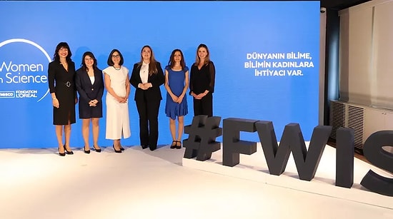 'Bilim Kadınları İçin' Programı'nın 23 Yıllık Serüveni Artık Bir Kitap Oldu!