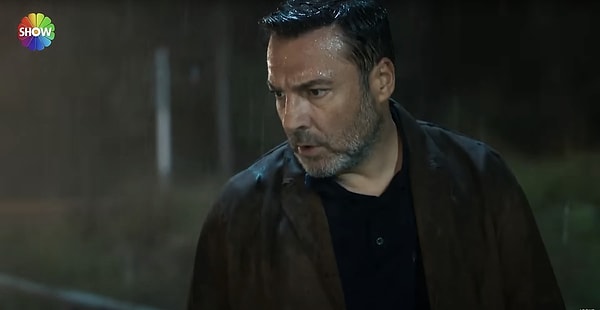 Show TV'nin fenomen dizisi Kızılcık Şerbeti gündemden düşmek bilmiyor.