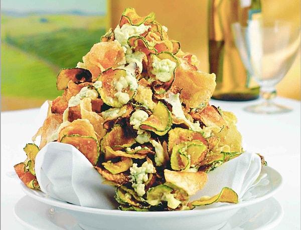 10. Peynirli Kabak Cipsi ve Yumurta Muffin