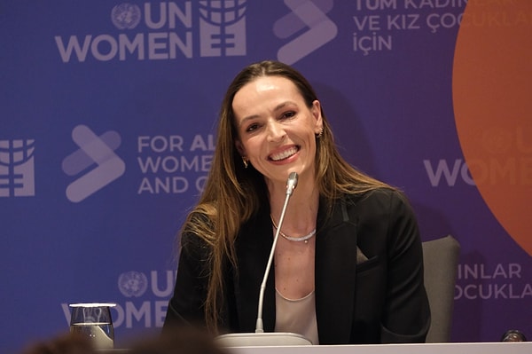 "Türkiye’de tüm kadınların ve kız çocuklarının sesi olmaya çalışacağım."