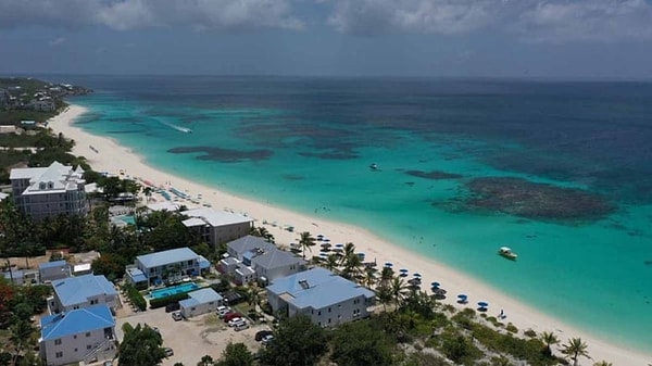 Karayipler’deki 16 bin nüfuslu minik Anguilla Adası, yapay zekanın yükselişiyle birlikte kelimenin tam anlamıyla dijital bir servet buldu.