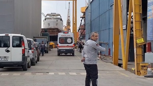 Tuzla tersanesinde bir gemide patlama meydana geldi.