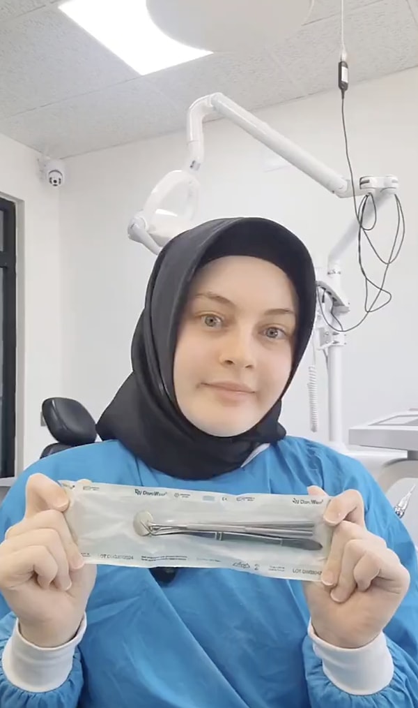 Diş koltuğuna oturduğumuzda hepimizin aklından şu soru mutlaka geçmiştir: