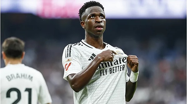 6 - Vinicius Jr.