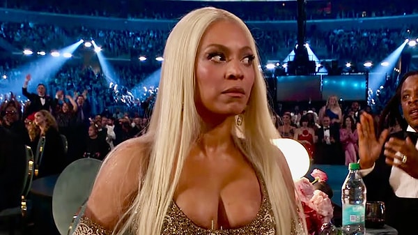 Beyonce'nin ödül aldığındaki 'şok' tepkisi!
