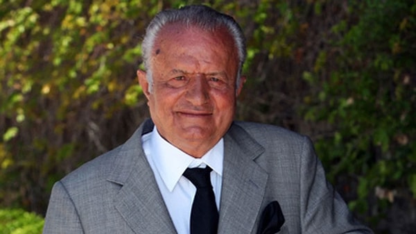 Zeki Başeskioğlu Kimdir?