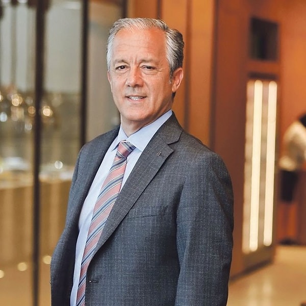 Koç Holding’e bağlı Divan Grubu’nun Genel Müdürü Murat Tomruk, İBB'ye yönelik yürütülen yolsuzluk soruşturması kapsamında ifade verecek.