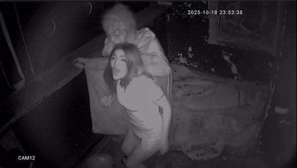 Olay, 19 Ekim Pazar günü saat 23.30 sıralarında Beyoğlu Katip Mustafa Çelebi Mahallesi’nde meydana geldi.