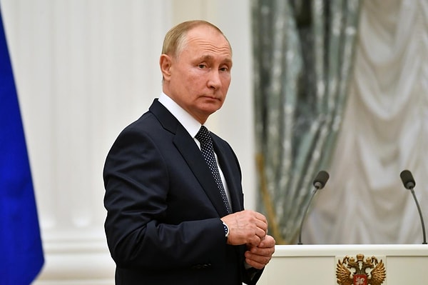 Efforts are being made to put Russia under pressure in the Ukraine conflict through the imposition of sanctions.