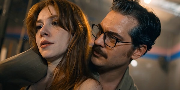 29 Ekim'de sinemalarda izleyiciyle buluşacak Uykucu filminin galası dün akşam yapıldı.