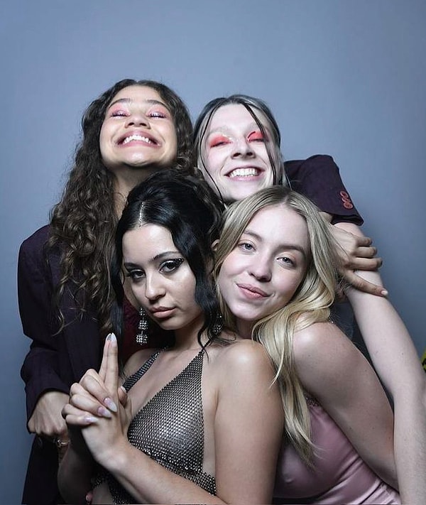 Son yılların en çok konuşulan dizilerinden biri olan Euphoria, üçüncü sezonuyla yeniden gündemde!