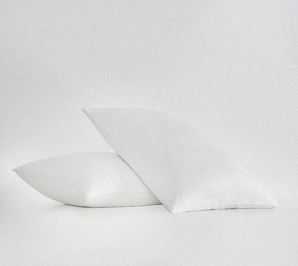 2 li Düz Yastık Kılıfı Organik Pamuk Saten Krem, uyku alanınızı hem şık hem de sağlıklı bir şekilde yenilemek isteyenler için harika bir seçenek.