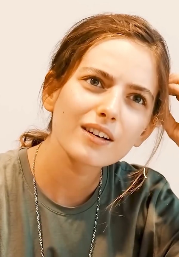 Ekip, daha iyi sahneler sunabilmek için şive koçlarıyla birlikte çalışıyor.