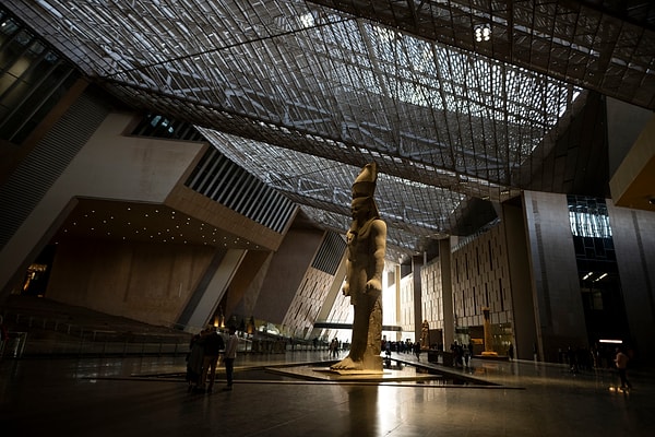 Mısır'dan kaçırılan eserlerin geri verilmesi çağrısı yapıldı.