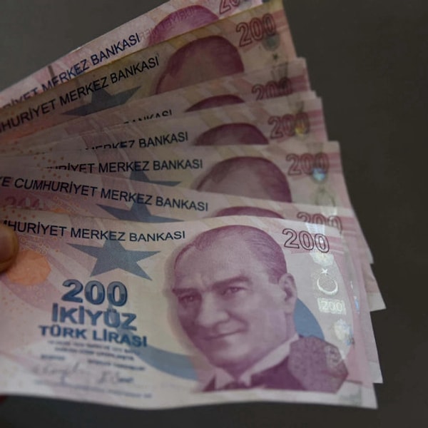 Enflasyon beklentisi artınca memur ve emekli maaş zammı da netleşti.