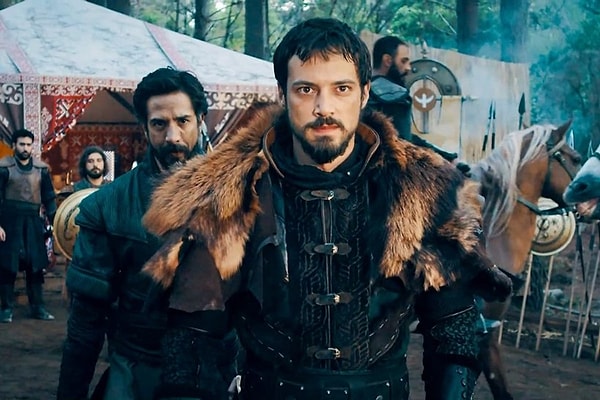 Burak Özçivit’in kadrodan ayrılmasıyla tamamen değişen Kuruluş Orhan dizisi, yeni sezonuyla ATV’de yayınlanmaya devam ediyor.