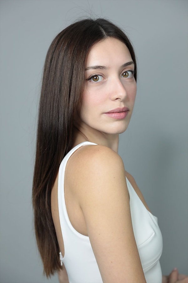 Kadronun yeni ismi Dilaray Yeşilyaprak oldu.