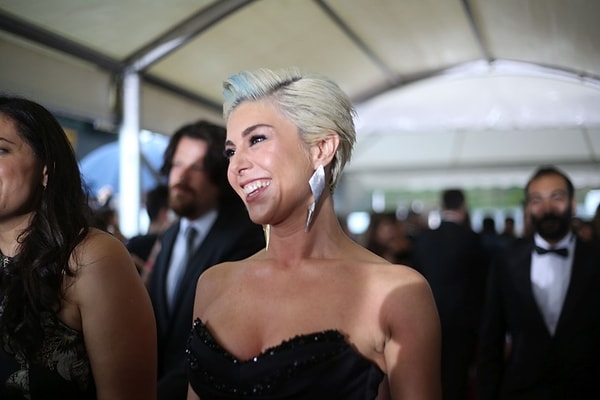 ATV’nin yeni dizisi için Gözde Kansu imza attı.