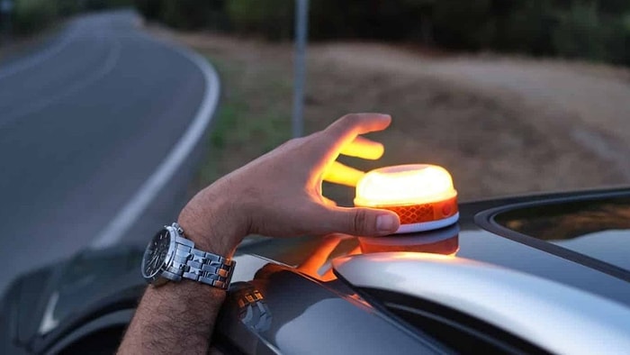 Trafikte Hayat Kurtaran Yenilik: Arabayla Seyahat Kuralları Değişti, Aracına Bu Cihazı Koymayan Ceza Yiyecek!